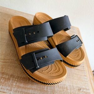 Women’s CROCS wedge sandal